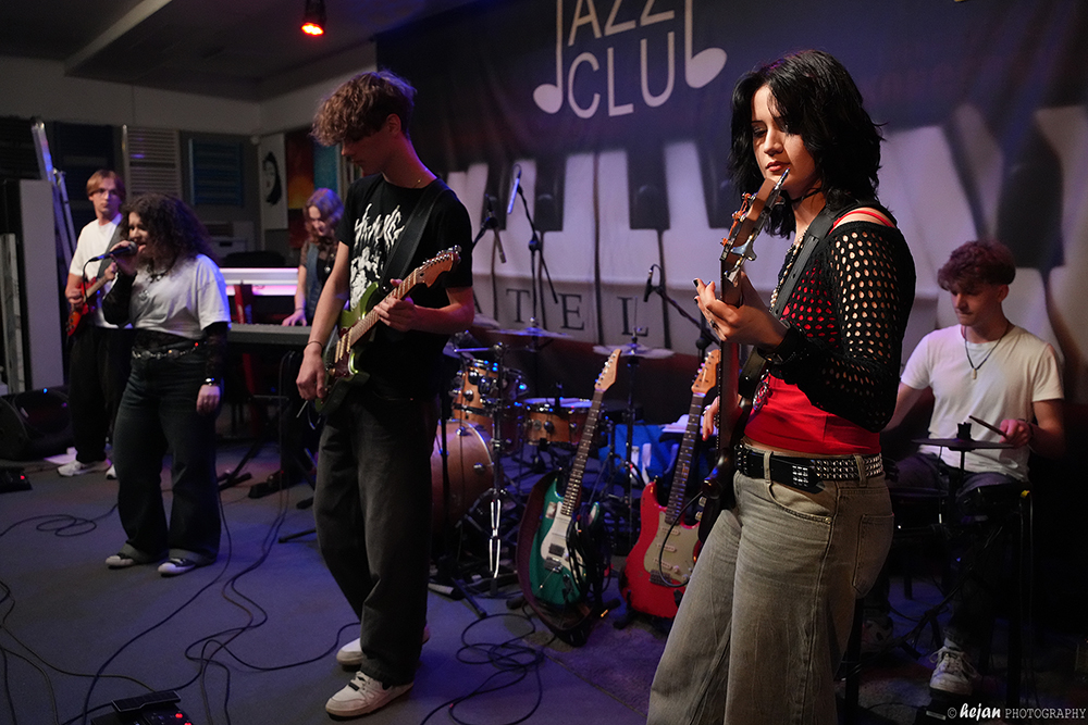 JazzClub - MADHOUSE