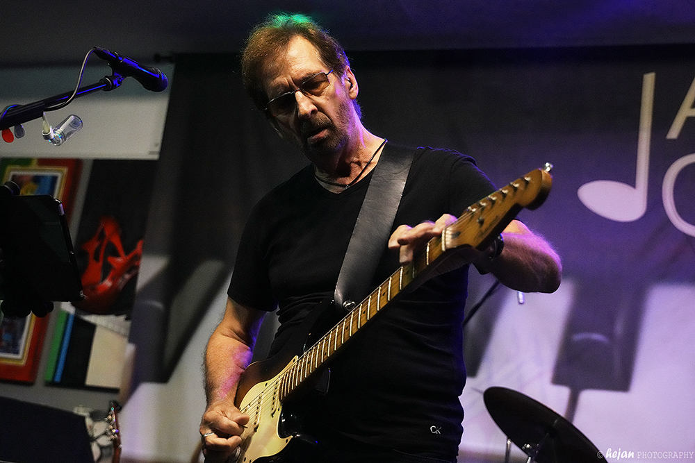 JazzClub - Cliff Stevens