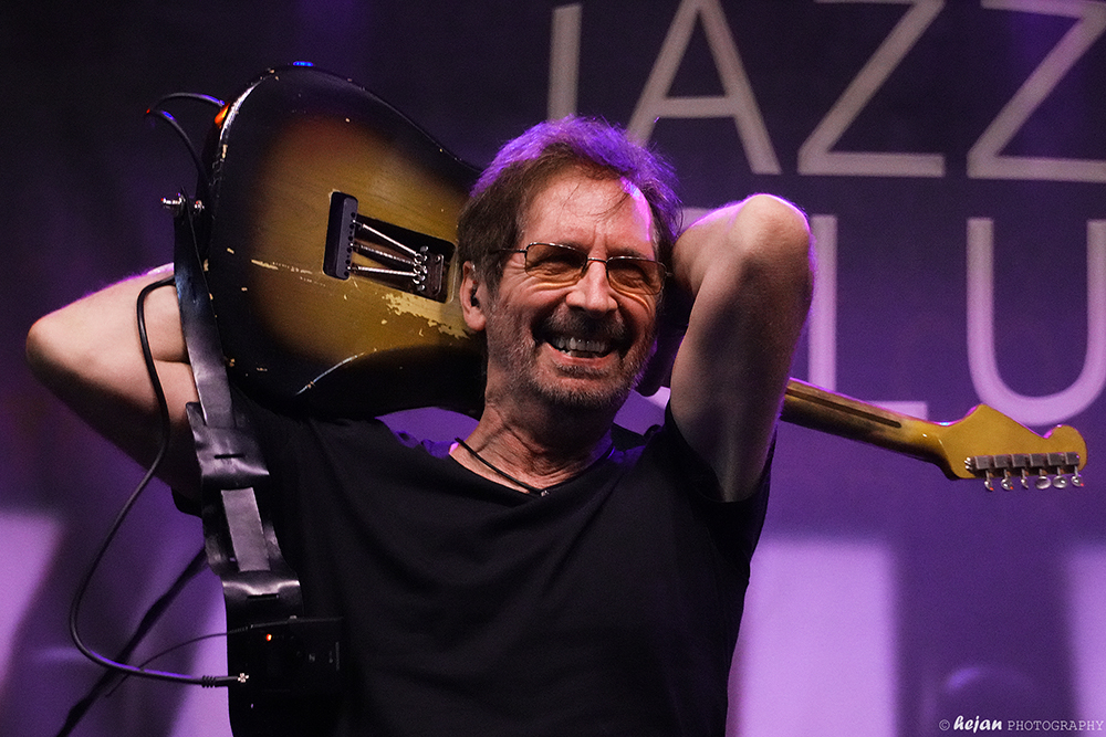 JazzClub - Cliff Stevens